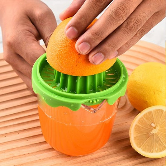 Presse agrume pratique transparent